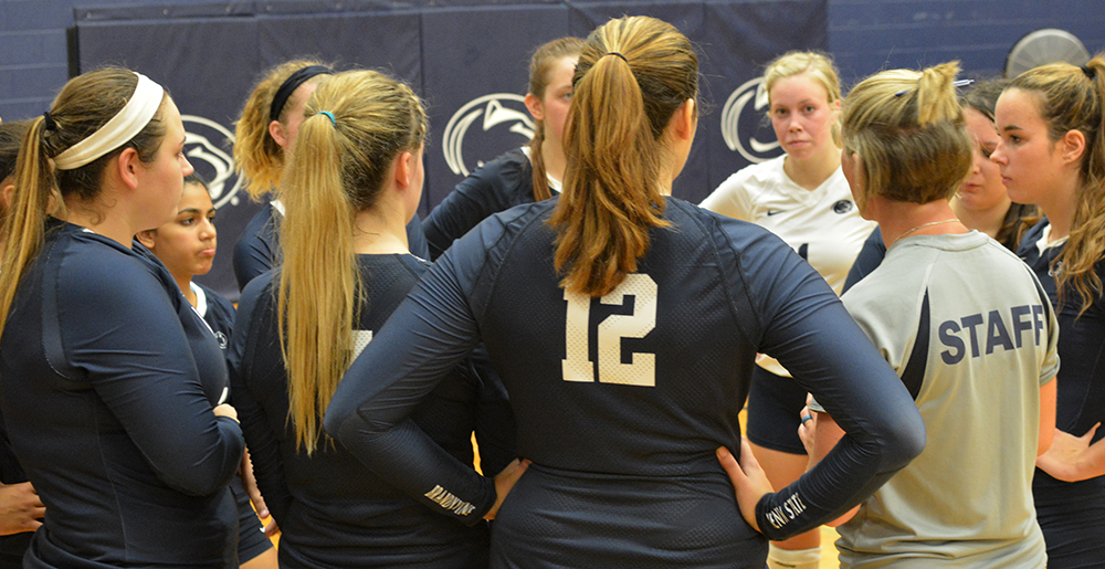 Volleyball Hosts Dig Pink This Weekend