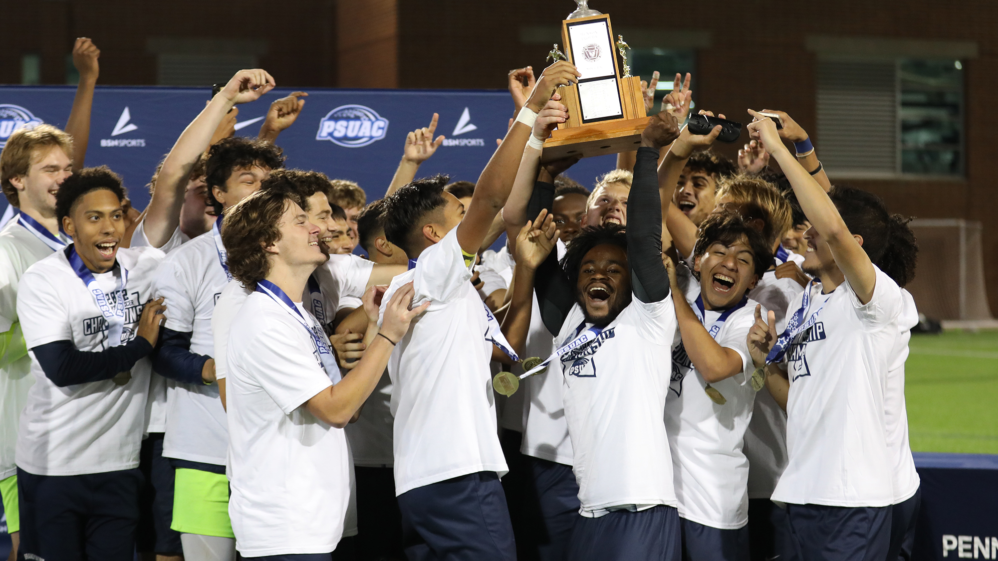Penn State Brandywine celebrates its seventh-straight PSUAC men's soccer title 